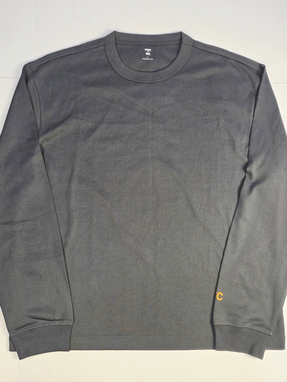 Mode of One Men's Long-Sleeve Crewneck Shirt - Charcoal Gray